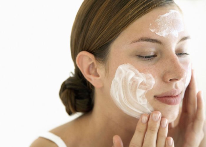 Một vài lưu ý quan trọng khi skincare ban đêm cho da dầu mụn